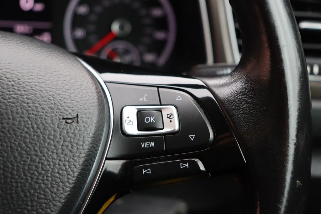 Used Volkswagen T-Roc 2018 for sale - 76223992: Photo 22