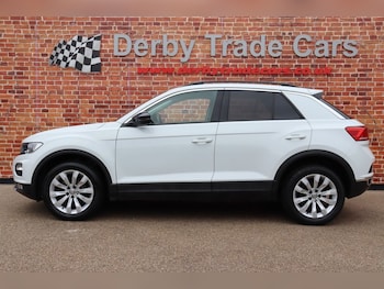 Used Volkswagen T-Roc 2018 for sale - 76223992: Photo 2