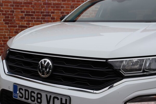 Used Volkswagen T-Roc 2018 for sale - 76223992: Photo 5
