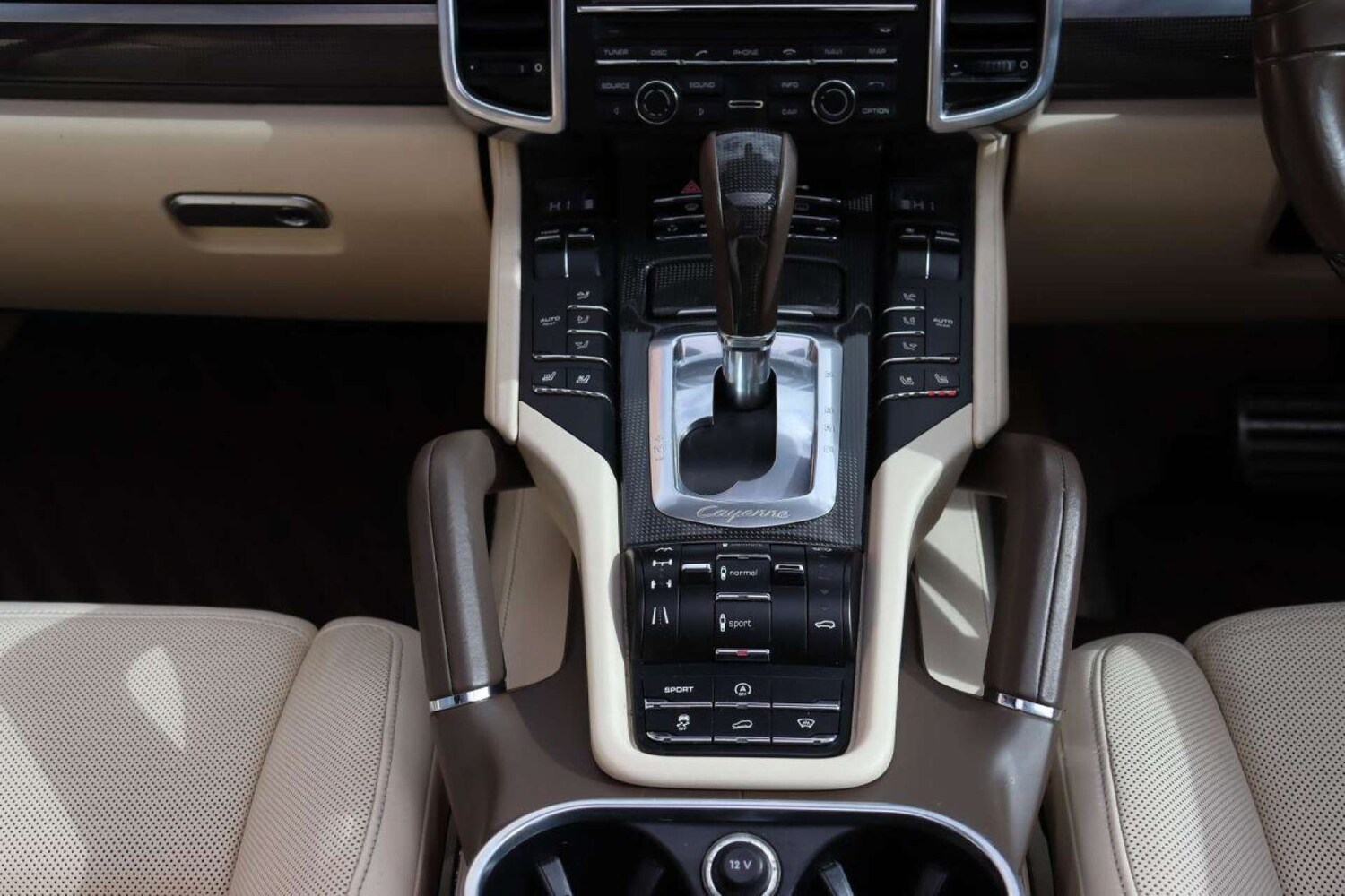 Used Porsche Cayenne 2011 for sale - 77519261: Photo 37