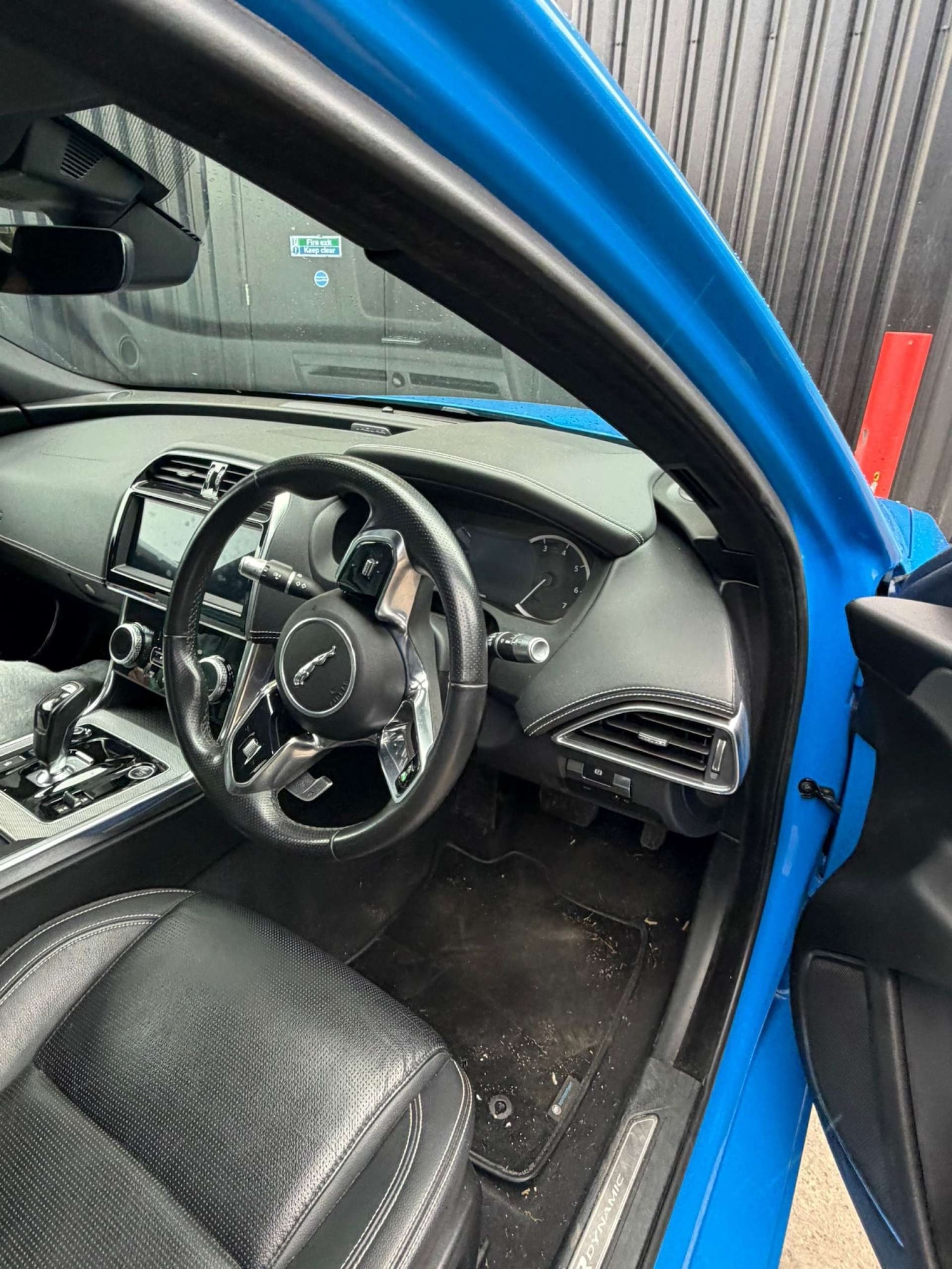 Used Jaguar XE 2020 for sale - 78218174: Photo 4