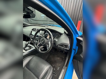 Used Jaguar XE 2020 for sale - 78218174: Photo