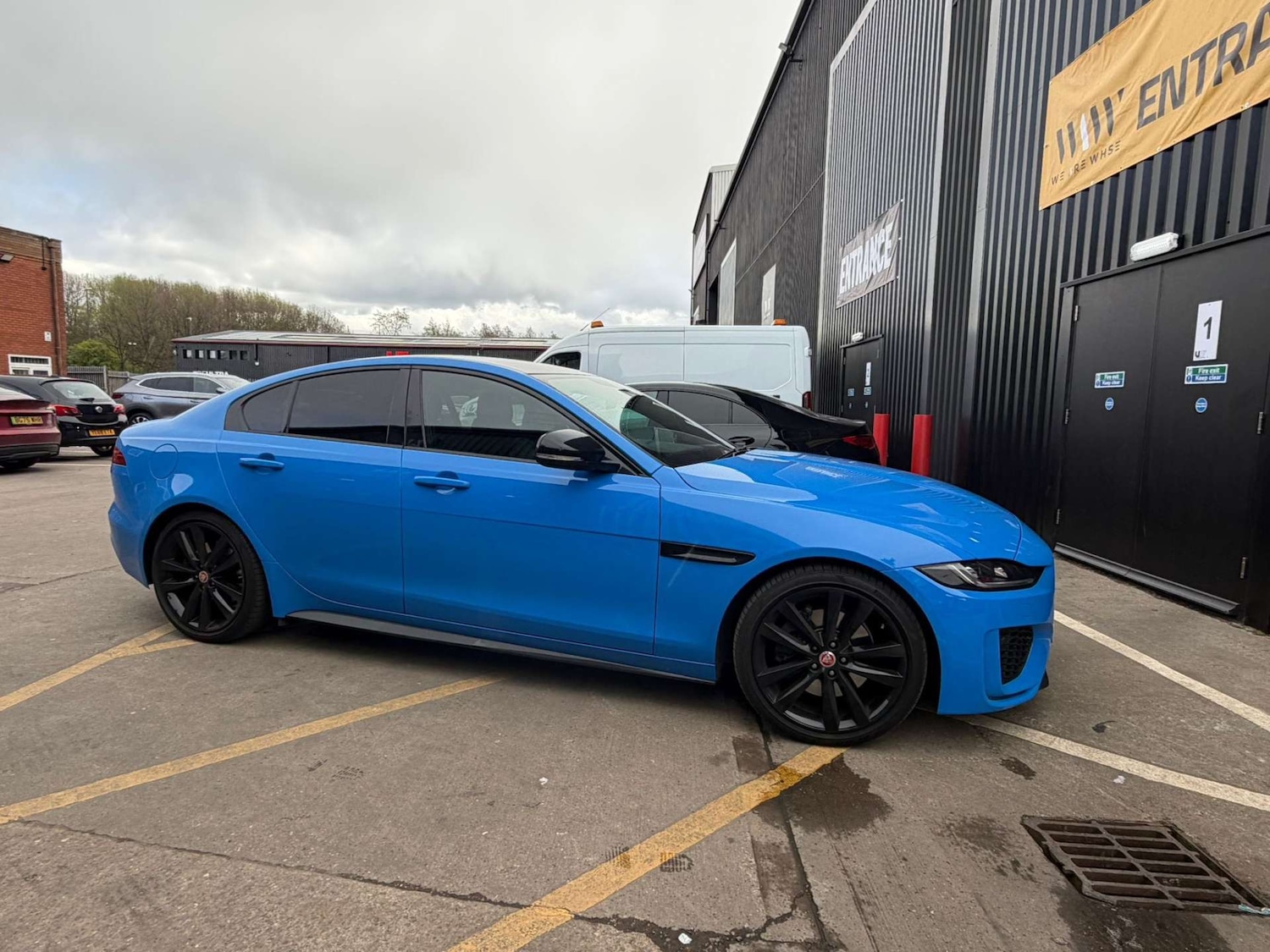 Used Jaguar XE 2020 for sale - 78218174: Photo 7