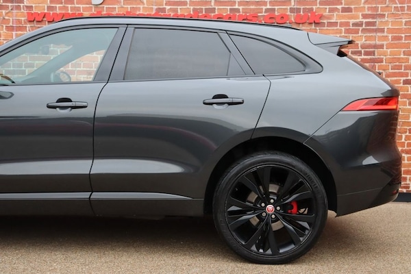 Used Jaguar F-Pace 2018 for sale - 76223984: Photo 11