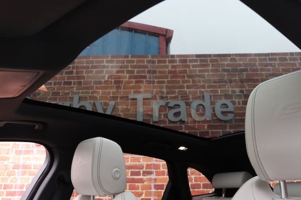Used Jaguar F-Pace 2018 for sale - 76223984: Photo 3