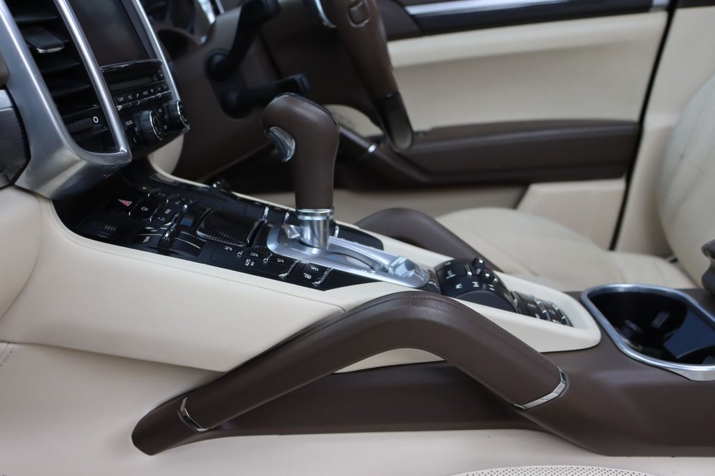 Used Porsche Cayenne 2011 for sale - 76163130: Photo 23