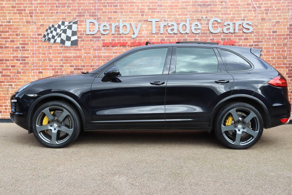 Used Porsche Cayenne 2011 for sale - 76163130: Photo 4