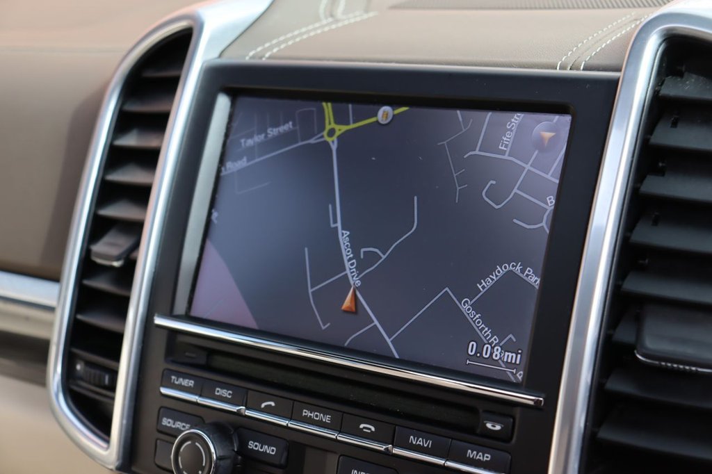 Used Porsche Cayenne 2011 for sale - 76163130: Photo 41