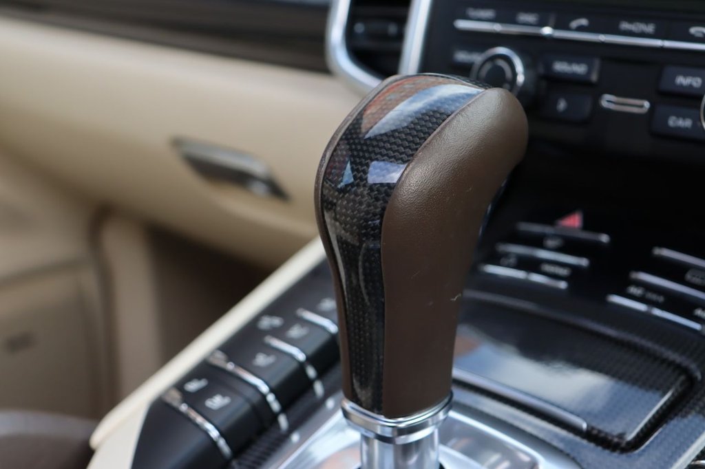 Used Porsche Cayenne 2011 for sale - 76163130: Photo 42