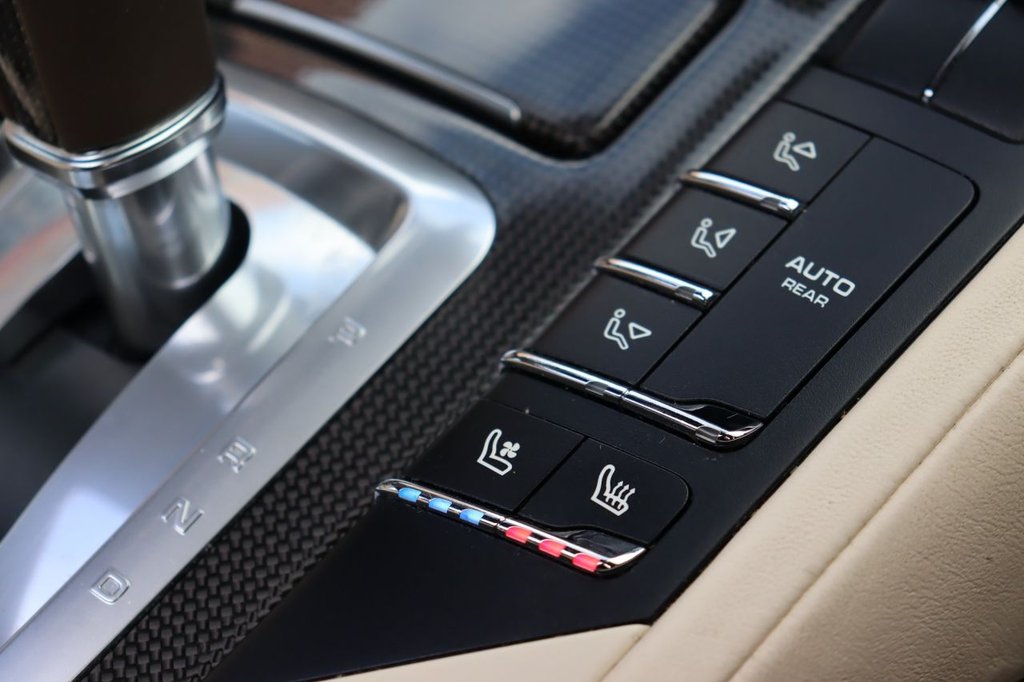 Used Porsche Cayenne 2011 for sale - 76163130: Photo 43