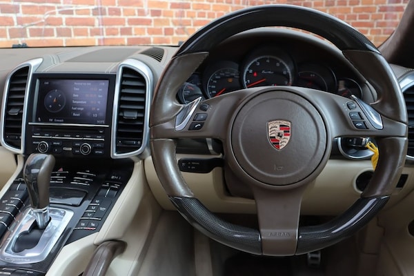 Used Porsche Cayenne 2011 for sale - 76163130: Photo 8
