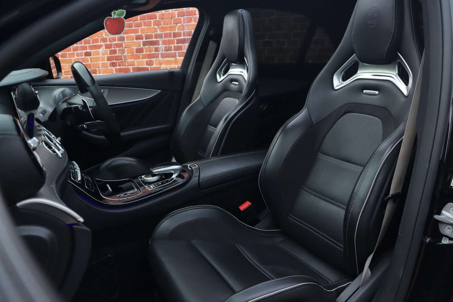 Used Mercedes-Benz E Class 2018 for sale - 77933998: Photo 10