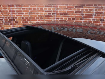 Used Mercedes-Benz E Class 2018 for sale - 77933998: Photo