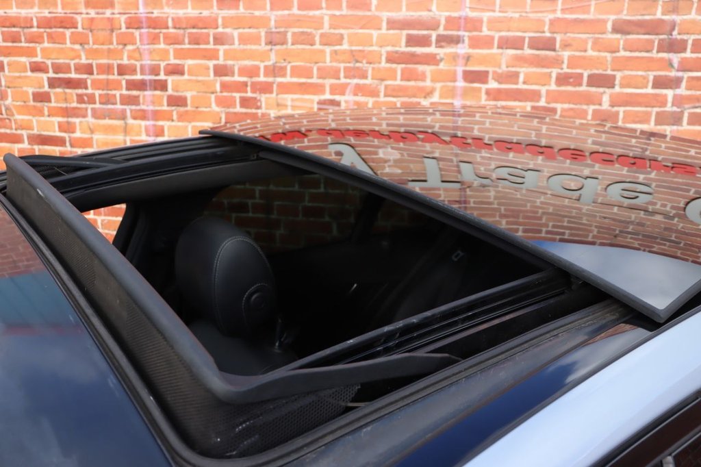 Used Mercedes-Benz C Class 2016 for sale - 76386582: Photo 2