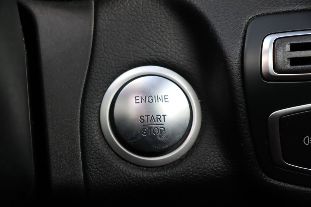 Used Mercedes-Benz C Class 2016 for sale - 76386582: Photo 32