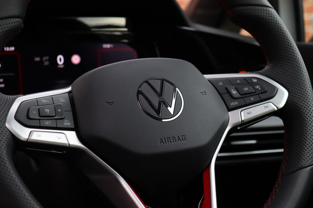 Used Volkswagen Golf 2025 for sale - 76482173: Photo 24