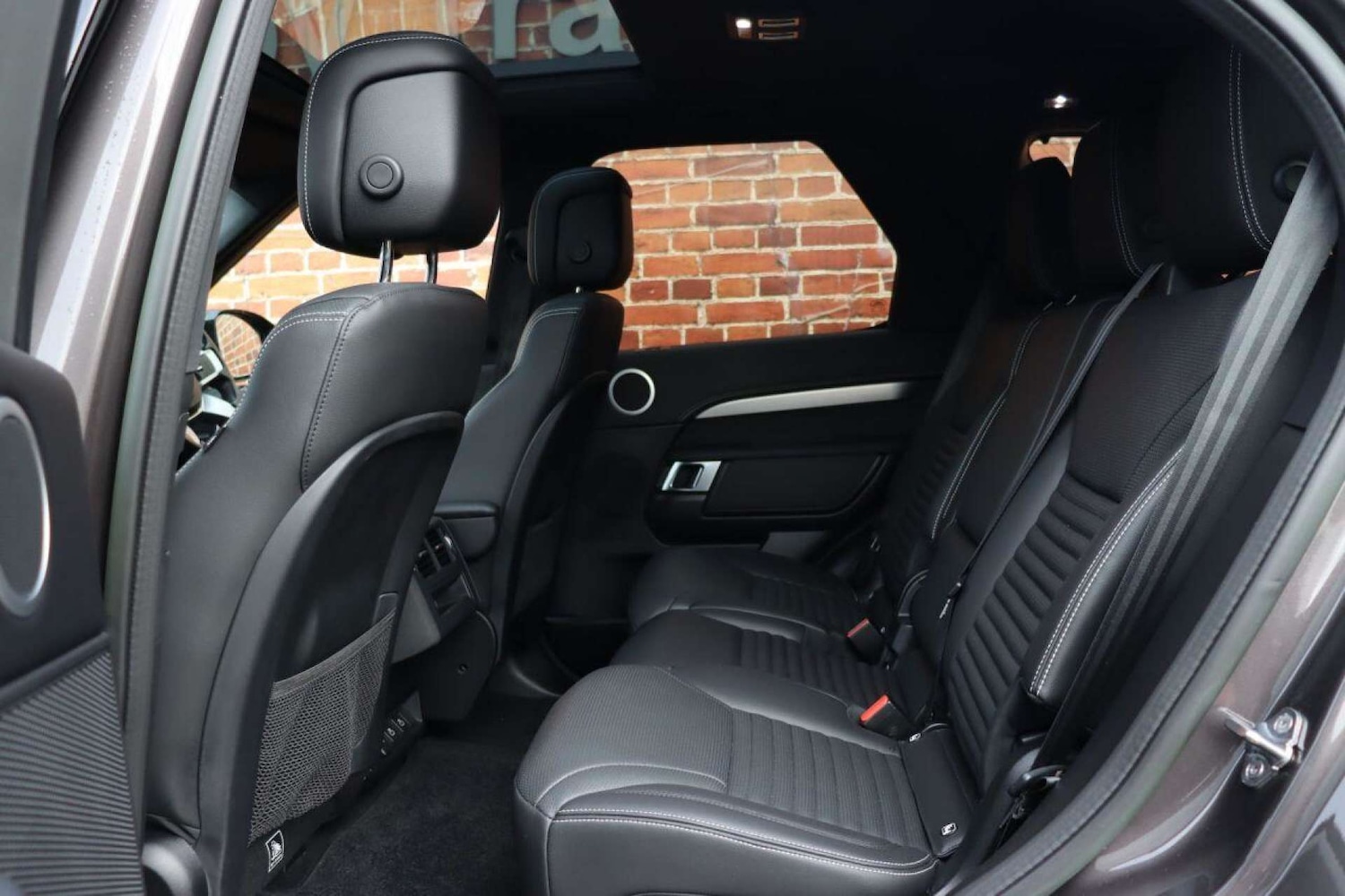 Used Land Rover Discovery 2022 for sale - 77519242: Photo 17