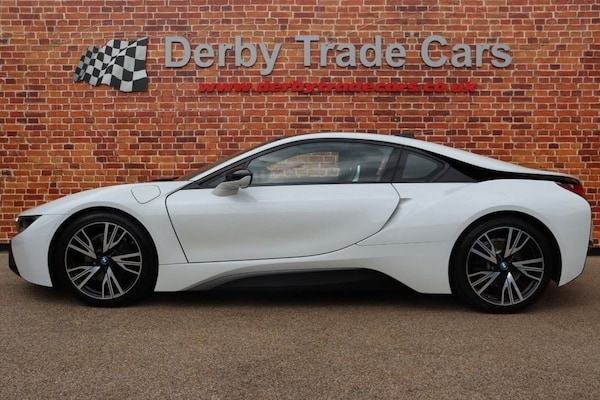 Used BMW i8 2016 for sale - 75397379: Photo 2