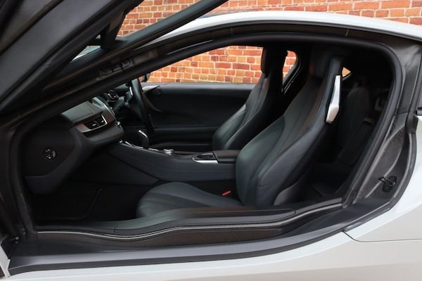 Used BMW i8 2016 for sale - 75397379: Photo 3