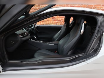 Used BMW i8 2016 for sale - 75397379: Photo