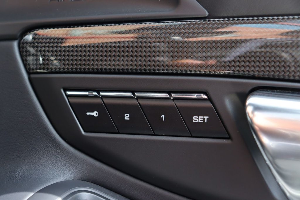 Used Porsche 911 2015 for sale - 77014170: Photo 39