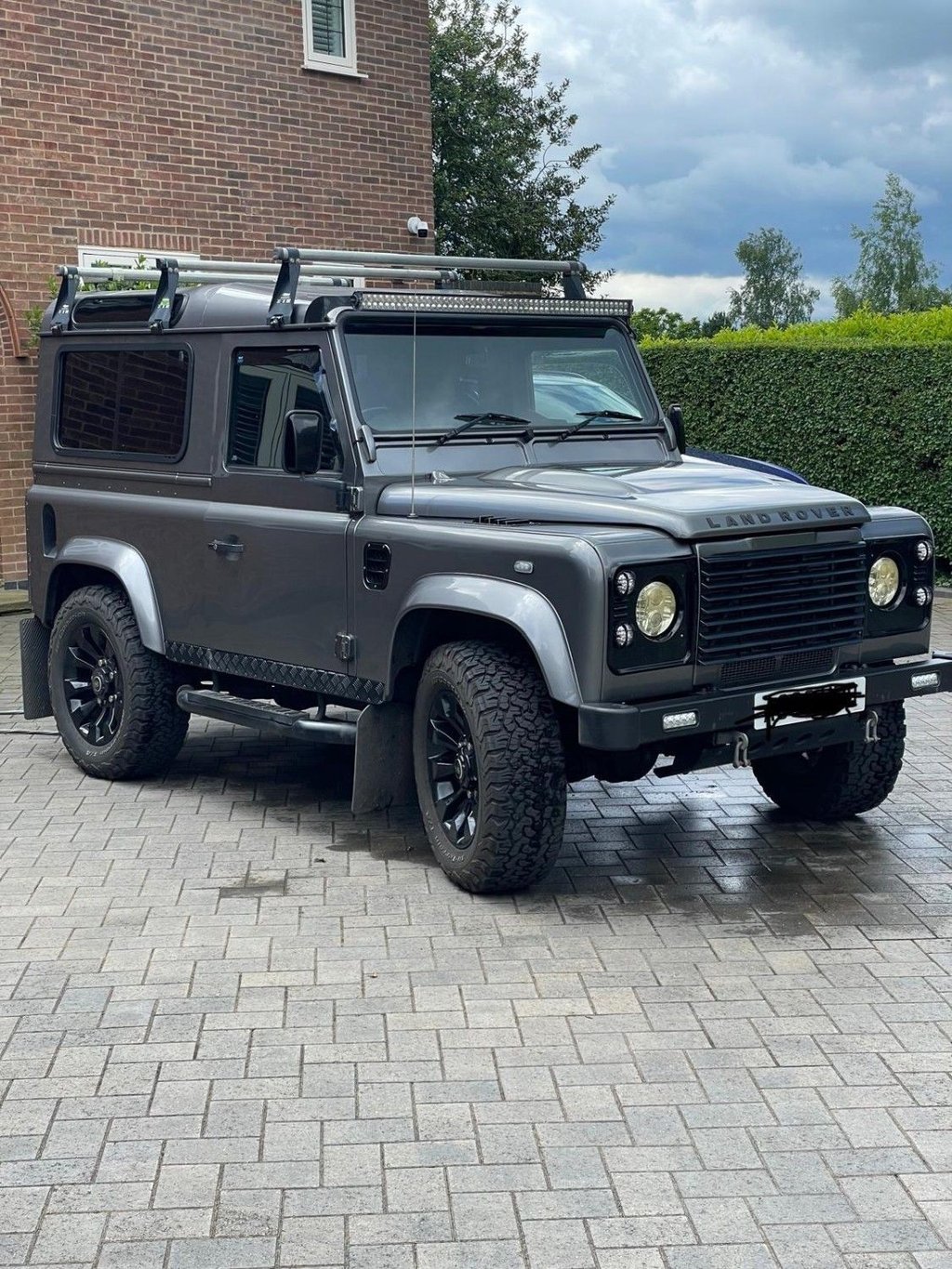 Used Land Rover Defender 2009 for sale - 76792239: Photo 2