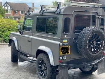 Used Land Rover Defender 2009 for sale - 76792239: Photo