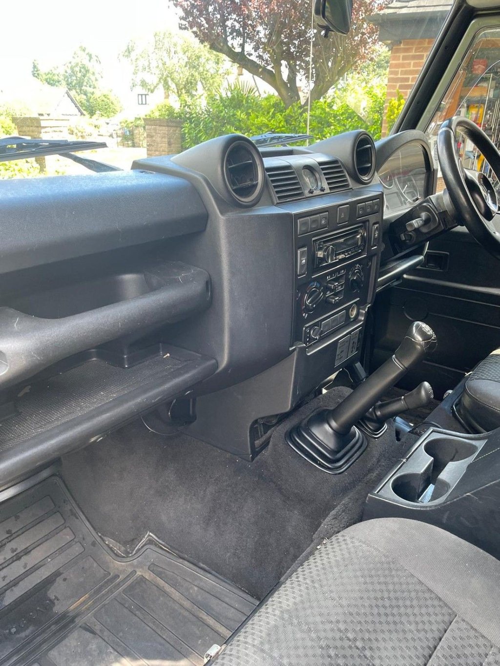 Used Land Rover Defender 2009 for sale - 76792239: Photo 7