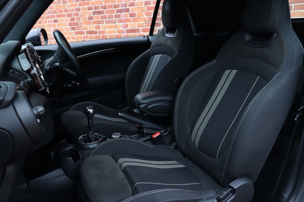 Used MINI Convertible 2017 for sale - 76304349: Photo 10