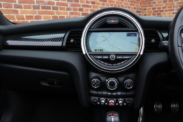 Used MINI Convertible 2017 for sale - 76304349: Photo 17