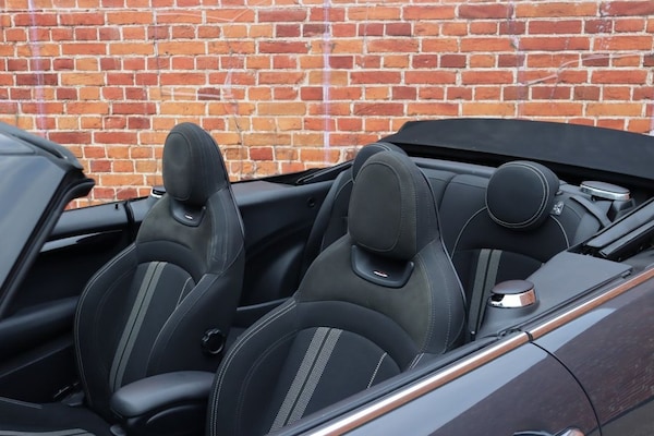 Used MINI Convertible 2017 for sale - 76304349: Photo 5