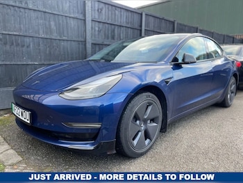 Tesla - Model 3