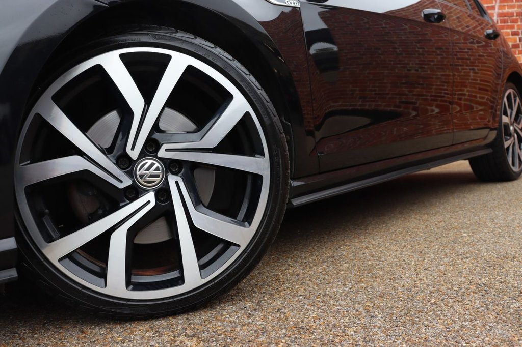 Used Volkswagen Golf 2018 for sale - 76481511: Photo 10