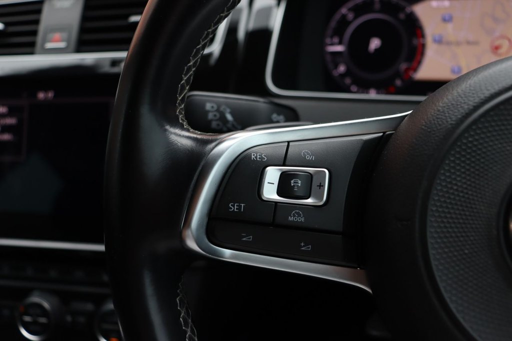 Used Volkswagen Golf 2018 for sale - 76481511: Photo 22