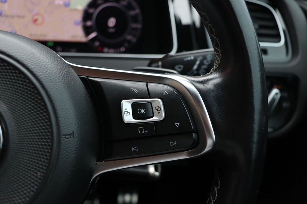 Used Volkswagen Golf 2018 for sale - 76481511: Photo 25