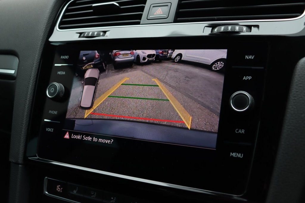 Used Volkswagen Golf 2018 for sale - 76481511: Photo 28