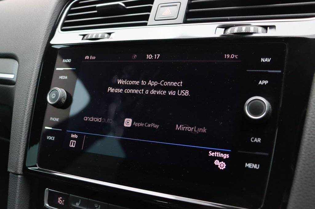 Used Volkswagen Golf 2018 for sale - 76481511: Photo 34