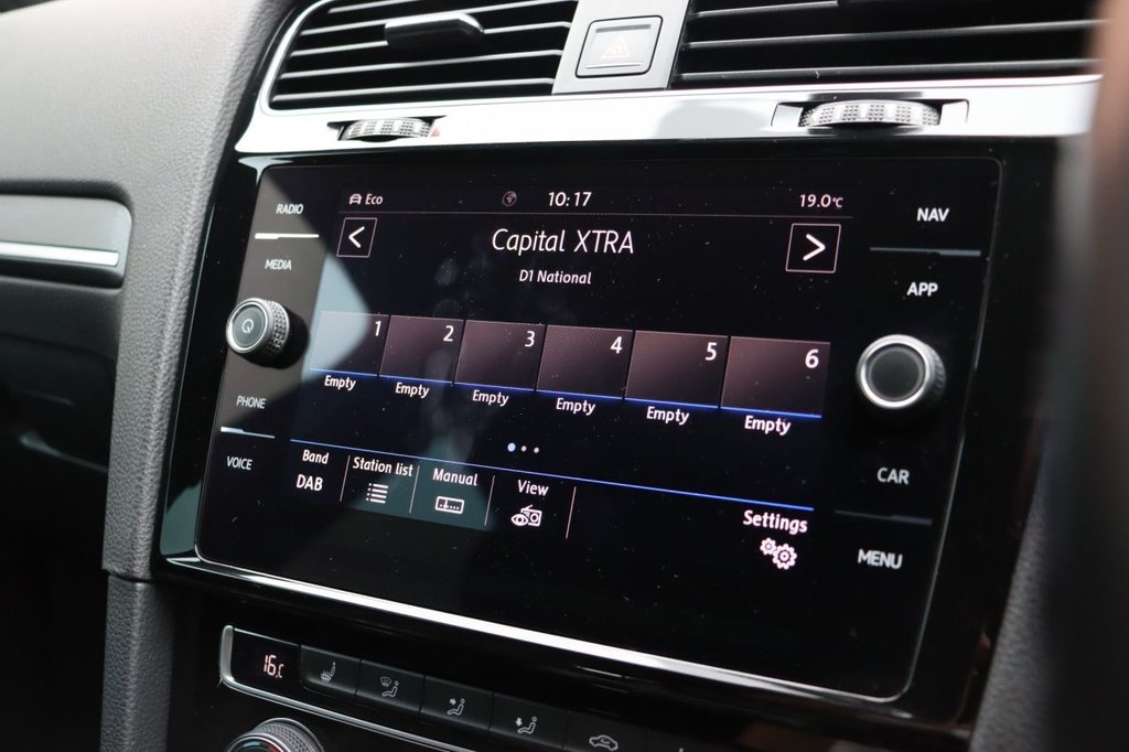 Used Volkswagen Golf 2018 for sale - 76481511: Photo 35