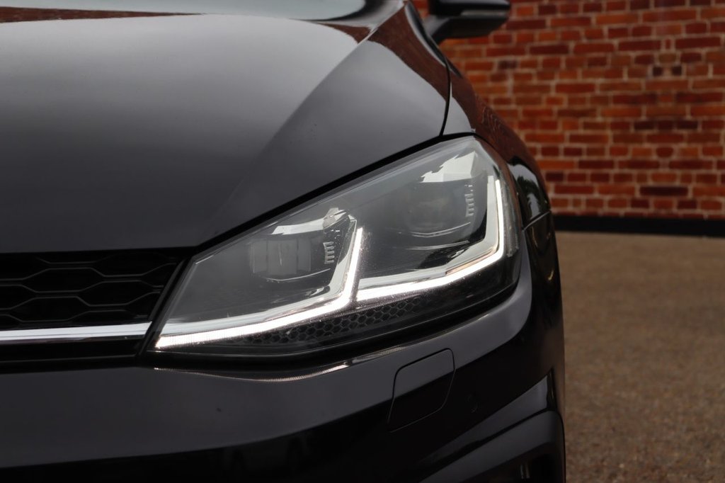 Used Volkswagen Golf 2018 for sale - 76481511: Photo 9