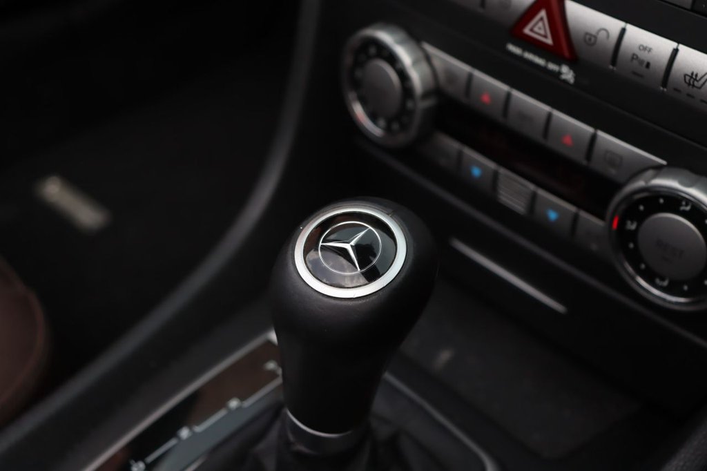 Used Mercedes-Benz SLK 2006 for sale - 77171646: Photo 21