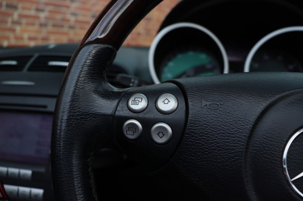 Used Mercedes-Benz SLK 2006 for sale - 77171646: Photo 23