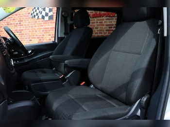 Used Mercedes-Benz Vito 2017 for sale - 75815018: Photo