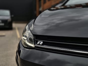 Used Volkswagen Golf 2019 for sale - 75832942: Photo