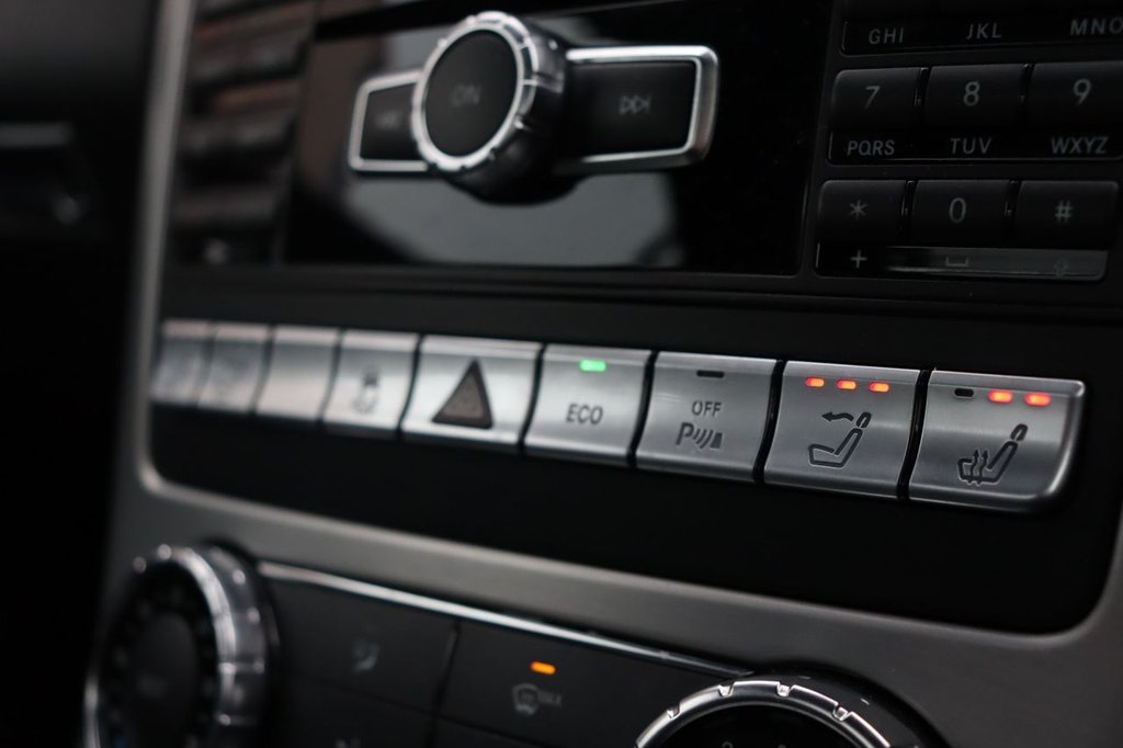 Used Mercedes-Benz SLK 2013 for sale - 77139545: Photo 16