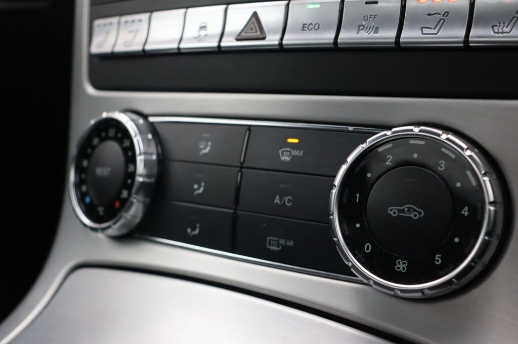 Used Mercedes-Benz SLK 2013 for sale - 77139545: Photo 27