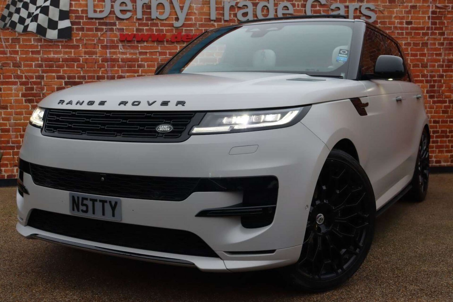 Used Land Rover Range Rover Sport 2023 for sale - 77519269: Photo 13