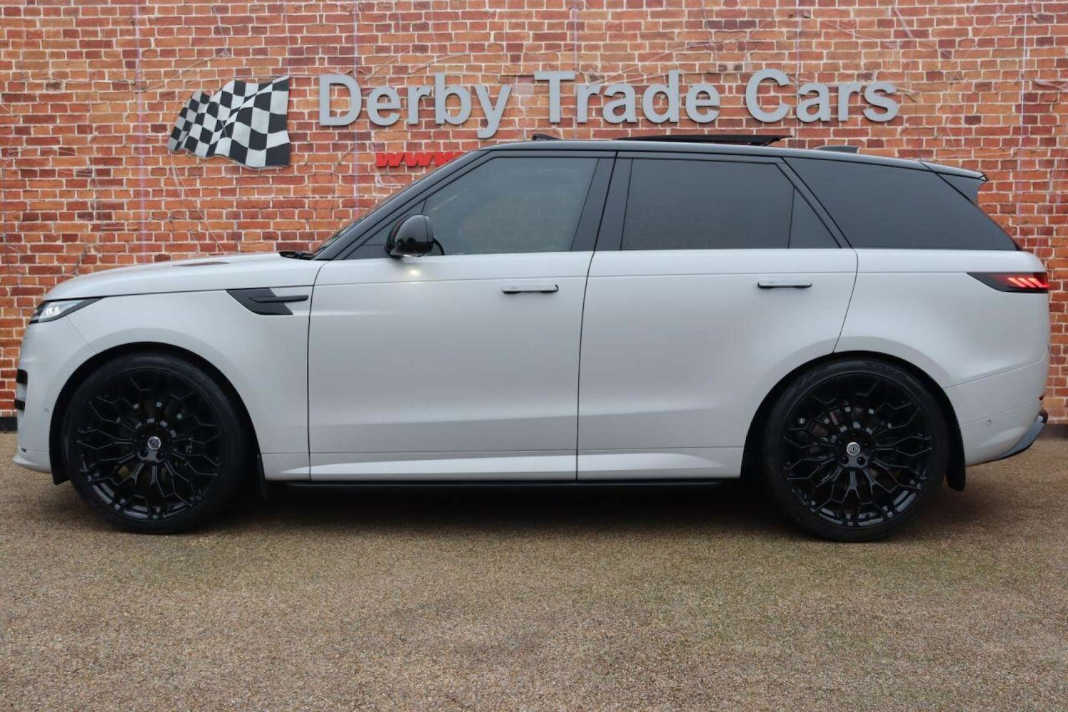 Used Land Rover Range Rover Sport 2023 for sale - 77519269: Photo 4