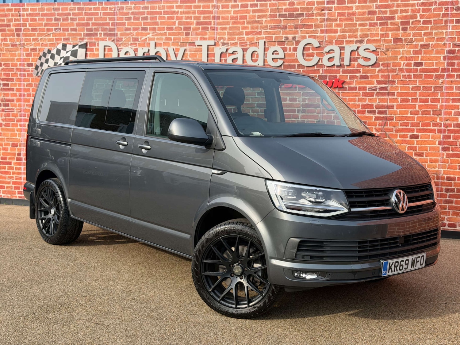 Used Volkswagen Transporter 2019 for sale - 77964815: Photo 1