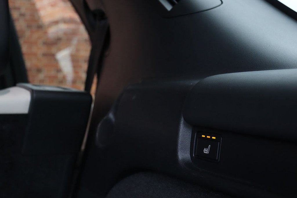 Used Land Rover Discovery 2022 for sale - 77212118: Photo 27