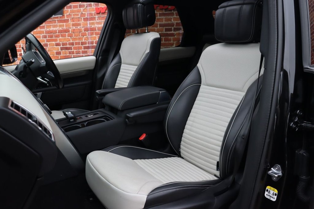 Used Land Rover Discovery 2022 for sale - 77212118: Photo 3